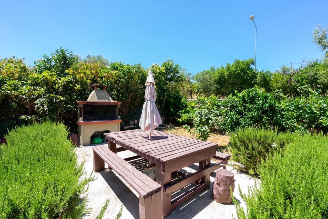 Aristos Garden Apartments Kalithies ภายนอก รูปภาพ