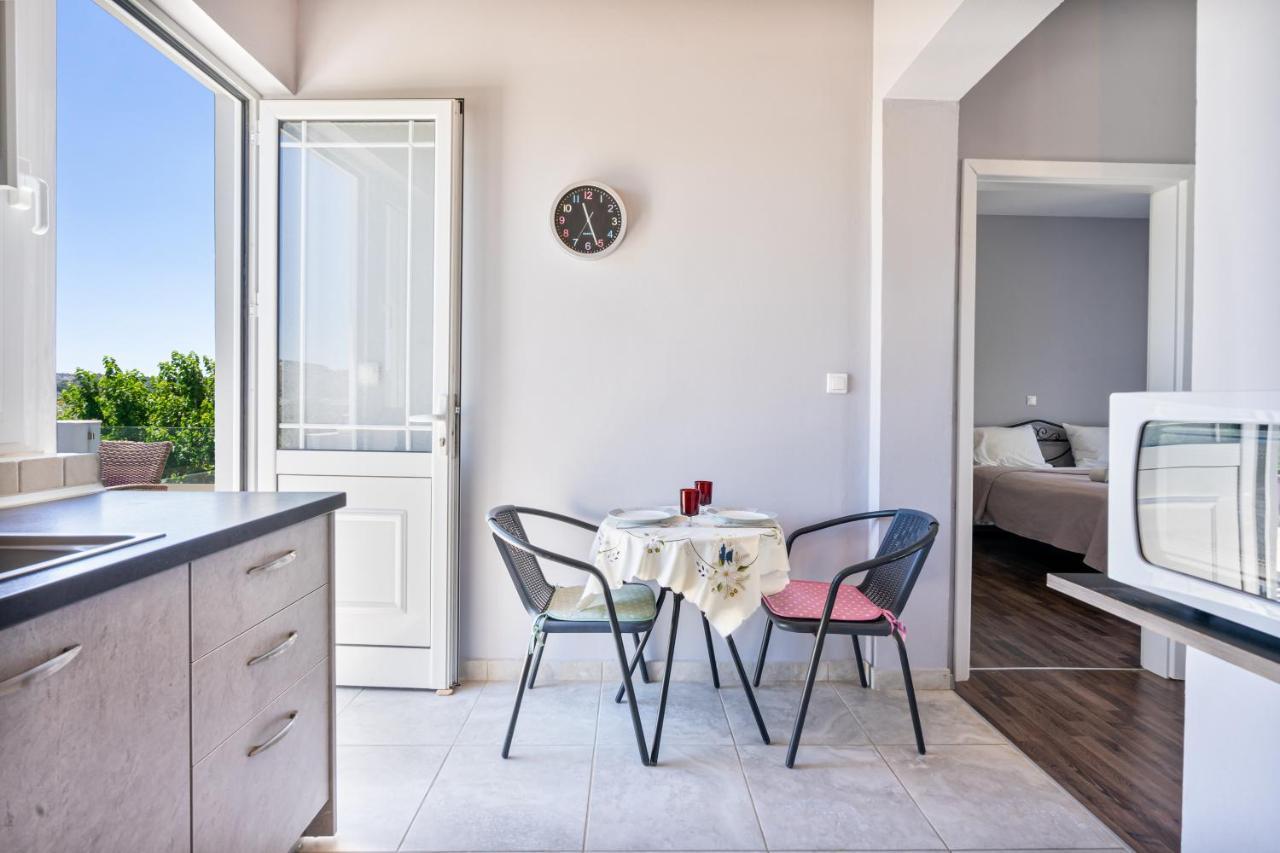 Aristos Garden Apartments Kalithies ภายนอก รูปภาพ